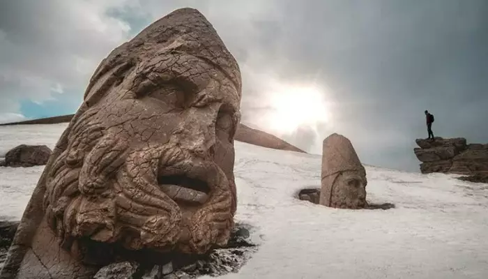 کوه نمرود کجاست